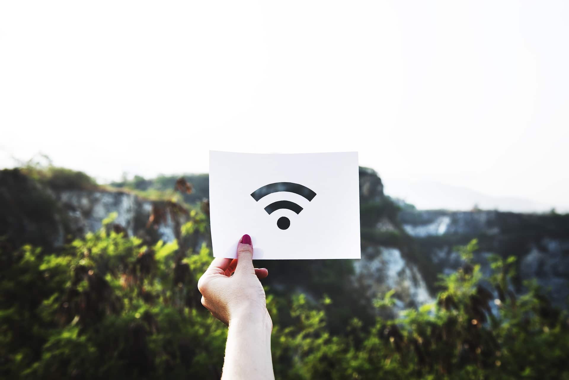 O que fazer quando o wifi não conecta no celular - Akiratek